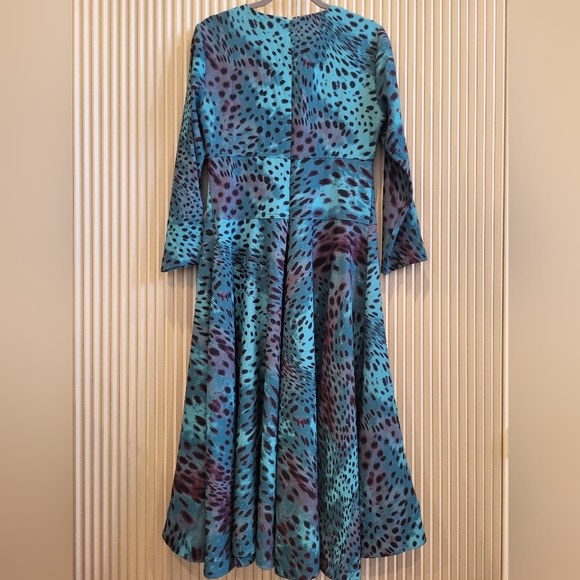 Natori Cheetah Crepe Top Stitch Dress Teal Aqua Blue 3/4 Sleeve Back Zip - Picture 3 of 3